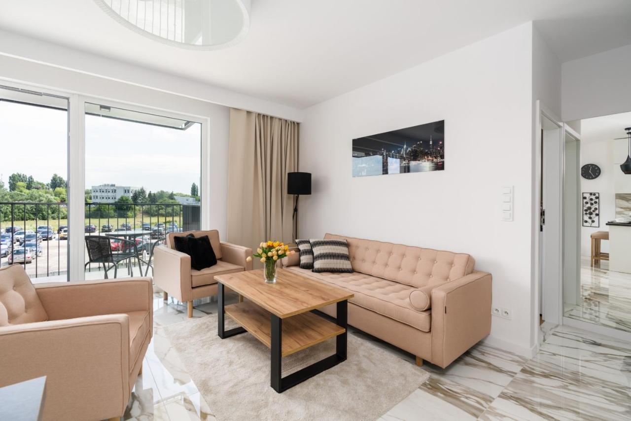 Esencja Apartments With Free Parking Garbary 104 By Noclegi Renters Poznan Exterior photo
