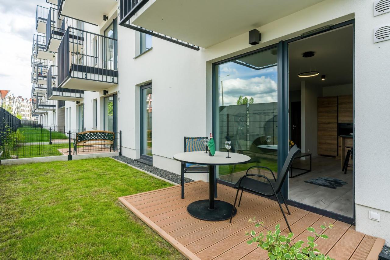 Esencja Apartments With Free Parking Garbary 104 By Noclegi Renters Poznan Exterior photo