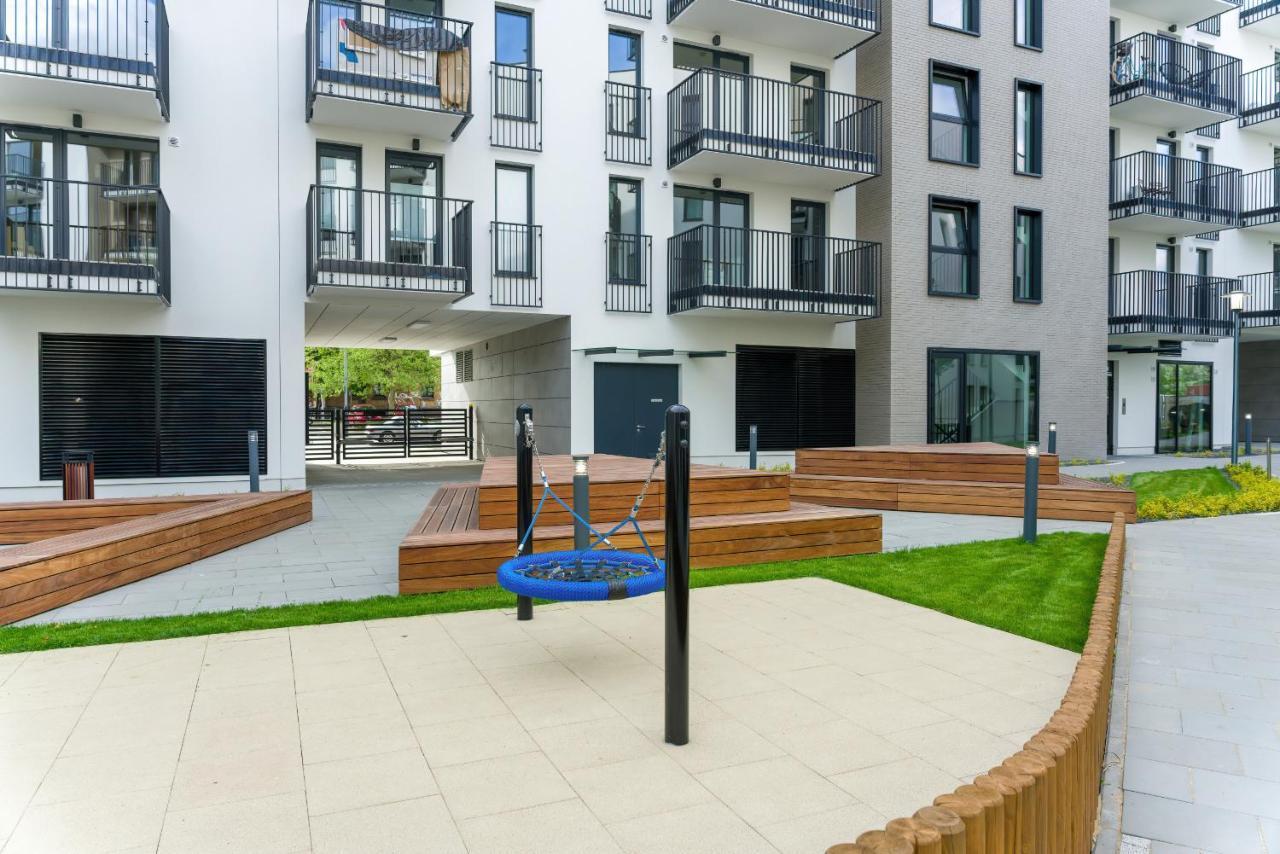 Esencja Apartments With Free Parking Garbary 104 By Noclegi Renters Poznan Exterior photo