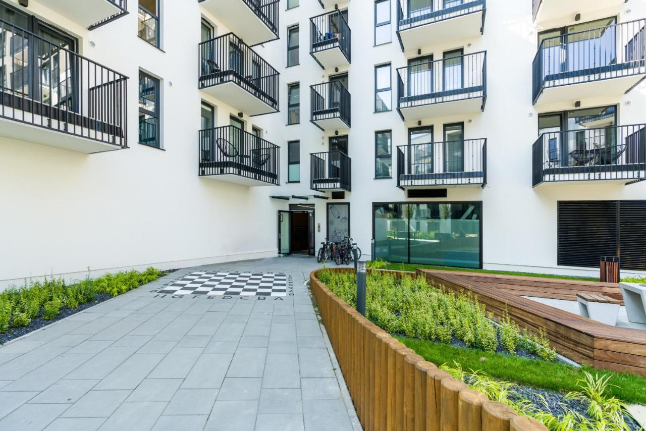 Esencja Apartments With Free Parking Garbary 104 By Noclegi Renters Poznan Exterior photo