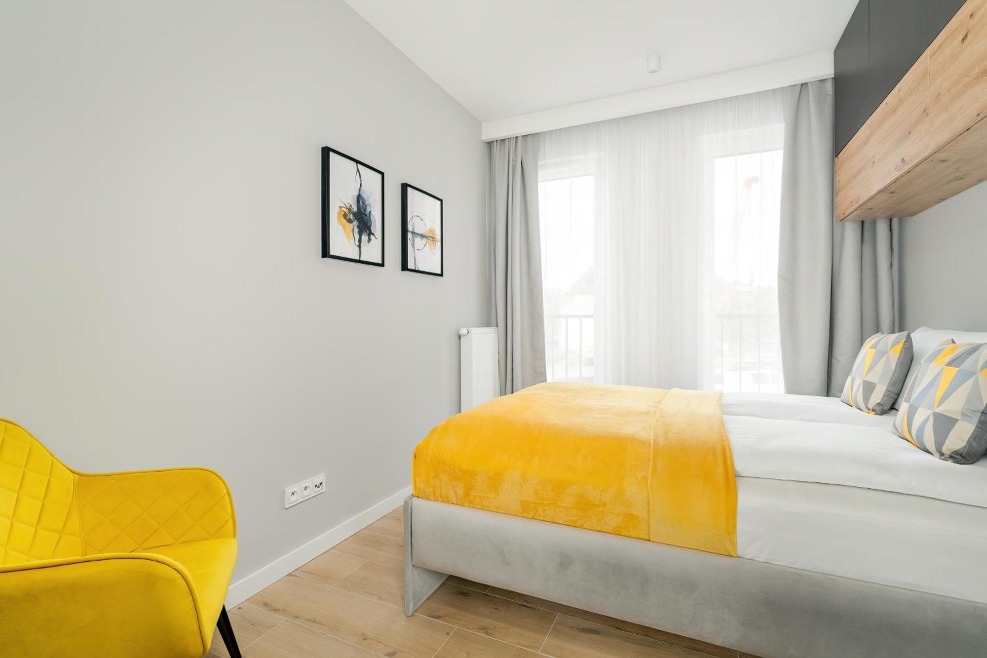Esencja Apartments With Free Parking Garbary 104 By Noclegi Renters Poznan Exterior photo