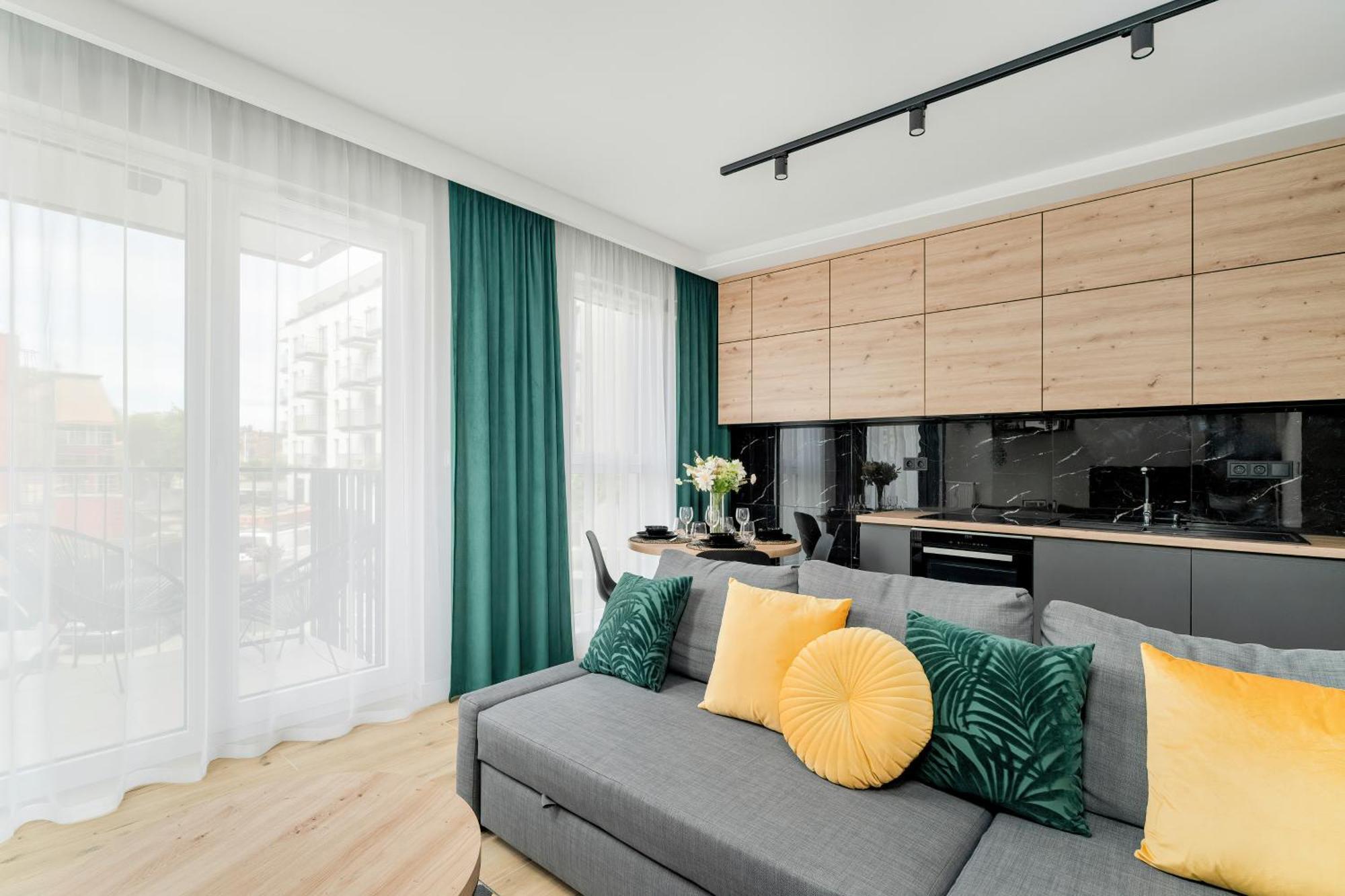 Esencja Apartments With Free Parking Garbary 104 By Noclegi Renters Poznan Exterior photo